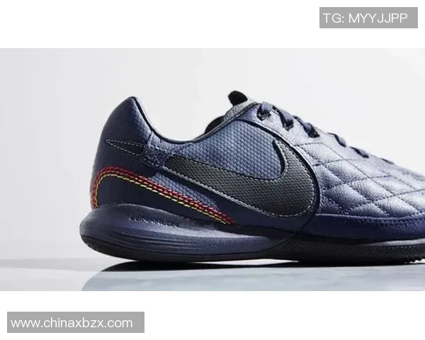 三大足球星球鞋品牌竞逐市场 谁能主宰未来的绿茵场？