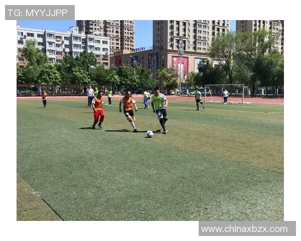 皮耶罗经典足球球星壁纸高清展现绿茵风采热血点燃青春激情