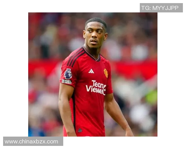 足球明星穿套袜的独特风格与背后故事揭秘